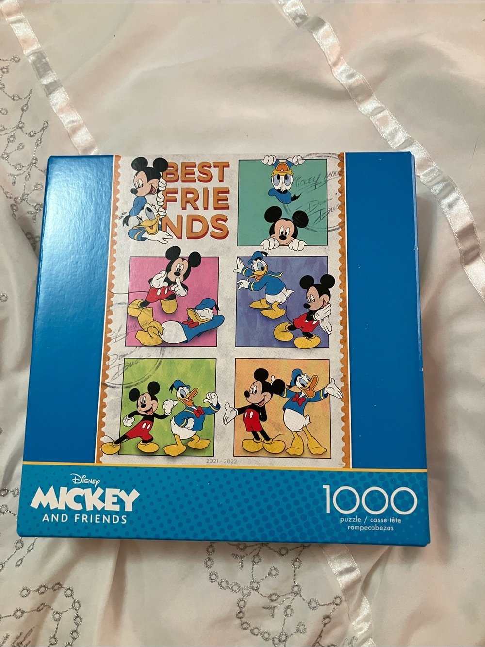 Disney Mickey and Friends 1000-Piece Puzzle - Blue